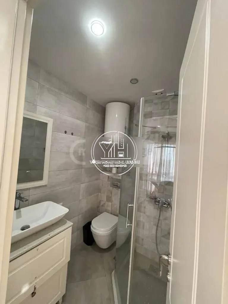 2-комнатная квартира в аренду в Батуми, 47 м² — фото 5